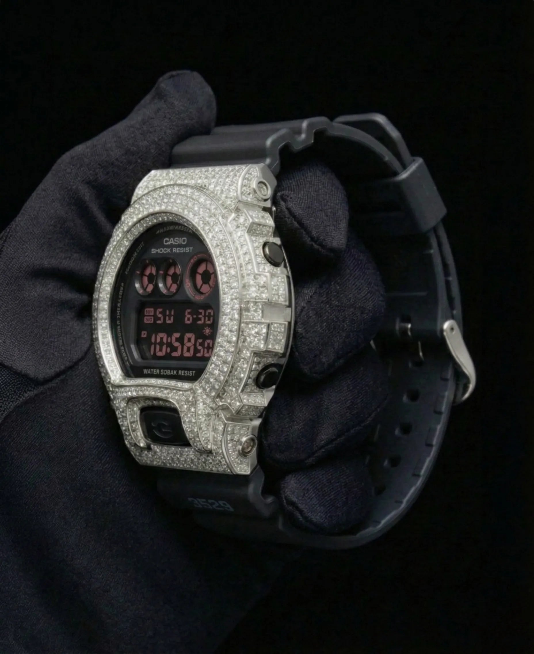 Retaliate Diamond gshock mod iced out with vvs1 stones in black with red details, side view